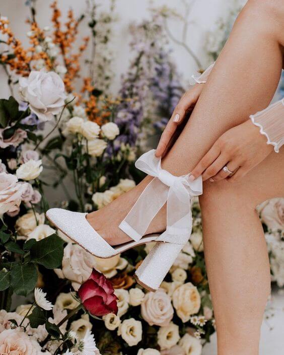 4 elementos que no pueden faltar en tu boda romántica. 9 Brides com